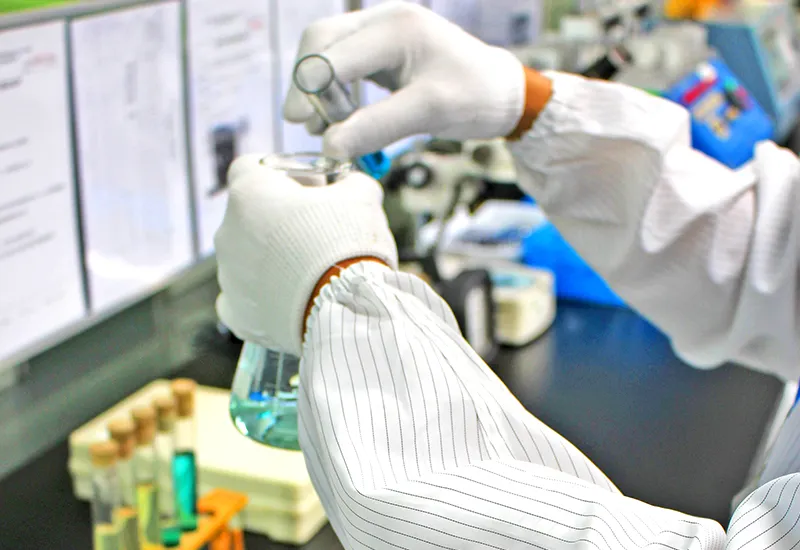 R&D Capabilities 5 Relish R&D expert researching eco-conscious materials and smart technology to disrupt the status quo in the oral care market.