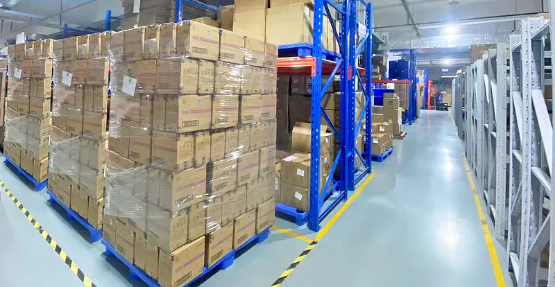 Home 4 In-stock availability of electric toothbrushes in our factory warehouse, supporting 50-unit MOQs and rapid global fulfillment.